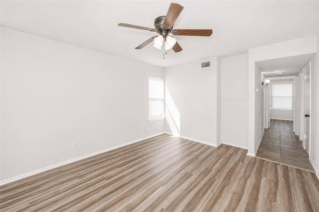 5113 Herrick Court, #B, Haltom City, TX 76117 5113 Herrick Court, #B, Haltom City, TX 76117