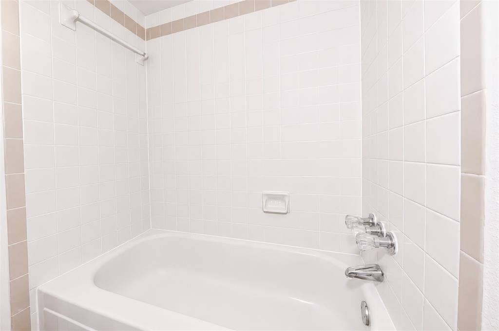 5113 Herrick Court, #B, Haltom City, TX 76117 5113 Herrick Court, #B, Haltom City, TX 76117