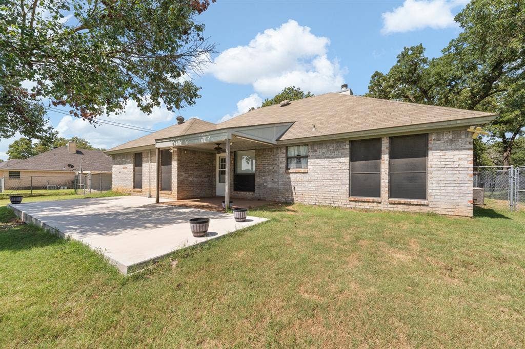 109 Sanchez Creek Court, Weatherford, TX 76088 109 Sanchez Creek Court, Weatherford, TX 76088