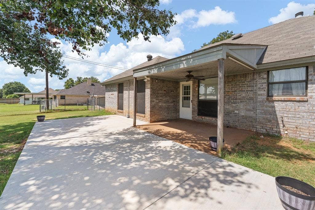 109 Sanchez Creek Court, Weatherford, TX 76088 109 Sanchez Creek Court, Weatherford, TX 76088