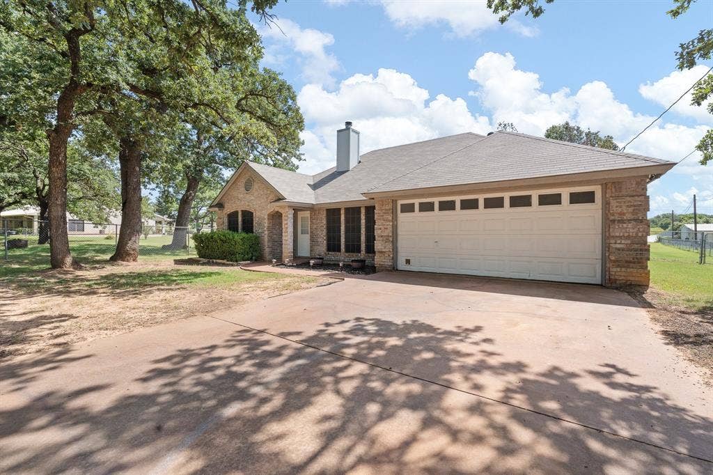 109 Sanchez Creek Court, Weatherford, TX 76088 109 Sanchez Creek Court, Weatherford, TX 76088