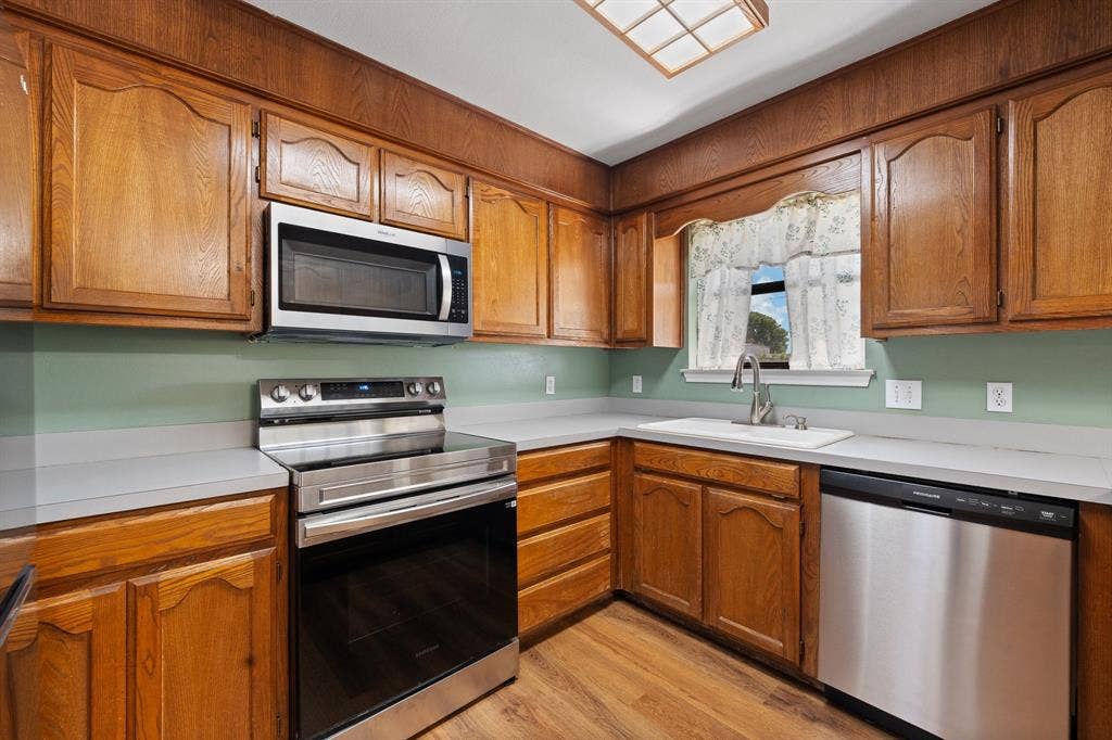 109 Sanchez Creek Court, Weatherford, TX 76088 109 Sanchez Creek Court, Weatherford, TX 76088