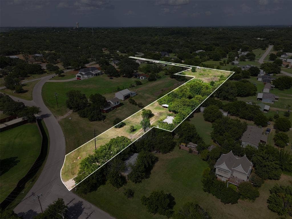 1816 Houston Road, Burleson, TX 76028 1816 Houston Road, Burleson, TX 76028