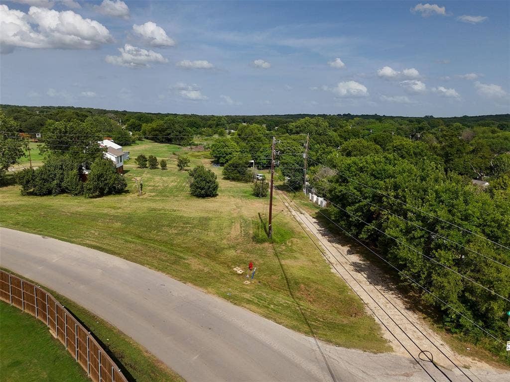 1816 Houston Road, Burleson, TX 76028 1816 Houston Road, Burleson, TX 76028