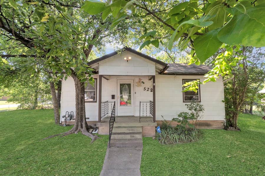 Property photo for 522 N Merrill Avenue, Duncanville, TX