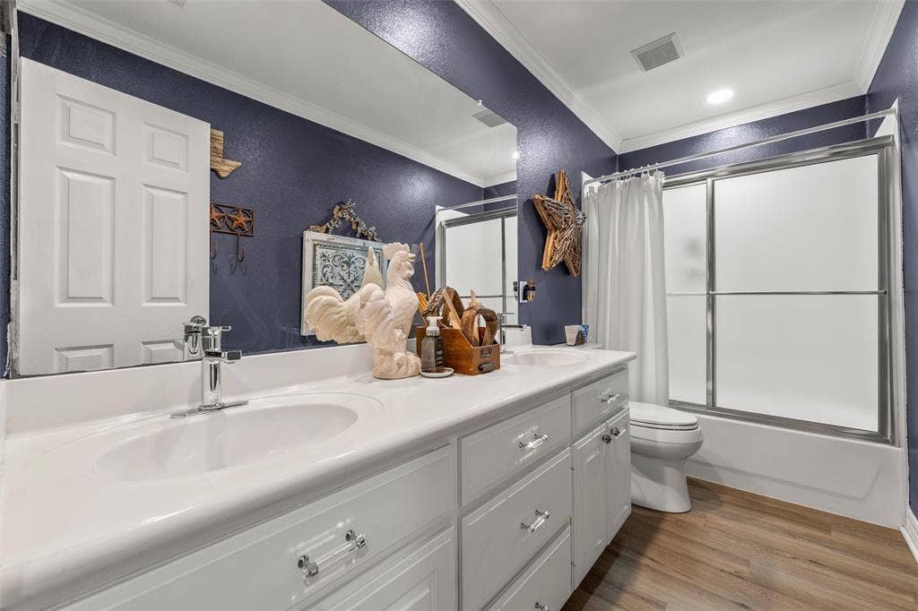 9408 Silverthorn Drive, Waco, TX 76708 9408 Silverthorn Drive, Waco, TX 76708