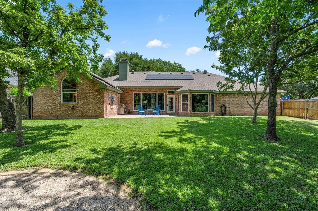 9408 Silverthorn Drive, Waco, TX 76708 9408 Silverthorn Drive, Waco, TX 76708