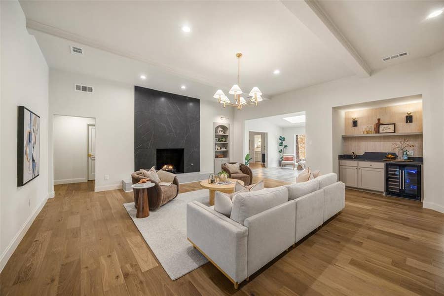 Property photo for 7606 Dunoon Avenue, Dallas, TX