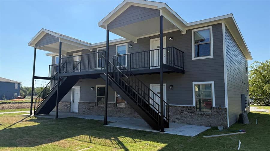 Property photo for 3013 Grey Wolf Circle, Denton, TX