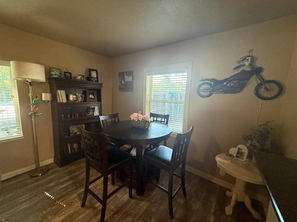 528 S Coppell Road, Coppell, TX 75019 528 S Coppell Road, Coppell, TX 75019