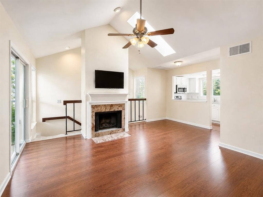 6220 Bentwood Trail, #606, Dallas, TX 75252 Select photos have been digitally enhanced.