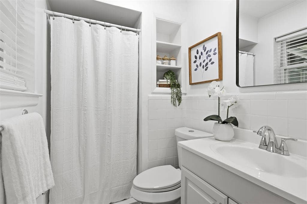 12319 Sunland Street, Dallas, TX 75218 12319 Sunland Street, Dallas, TX 75218