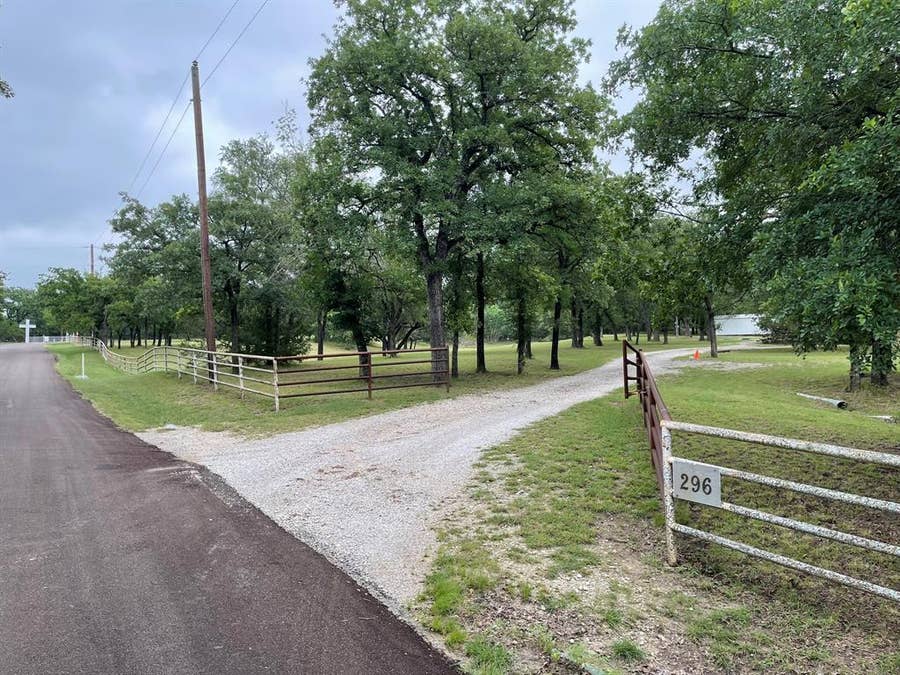 Property photo for 296 E Bluff Springs Road, Fort Worth, TX