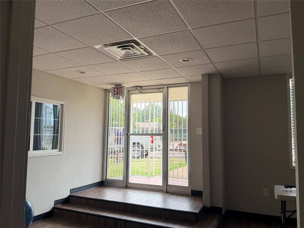 2211 Lamont Avenue, Dallas, TX 75216 2211 Lamont Avenue, Dallas, TX 75216