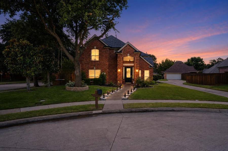 Property photo for 10201 Perkins Drive, Irving, TX
