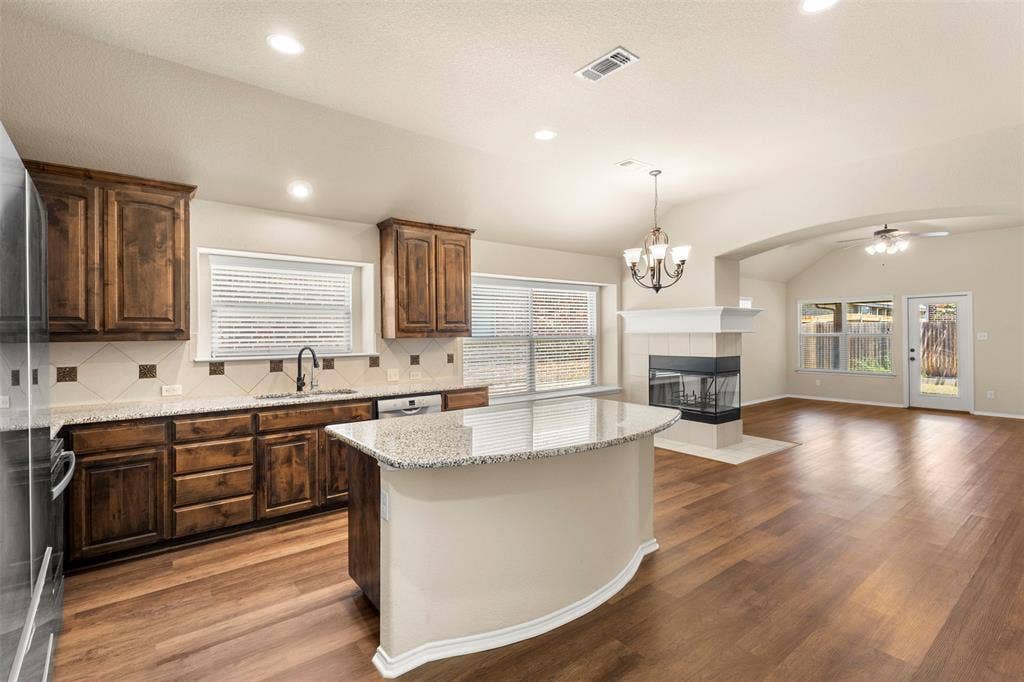 224 Carson Drive, Waxahachie, TX 75167 224 Carson Drive, Waxahachie, TX 75167