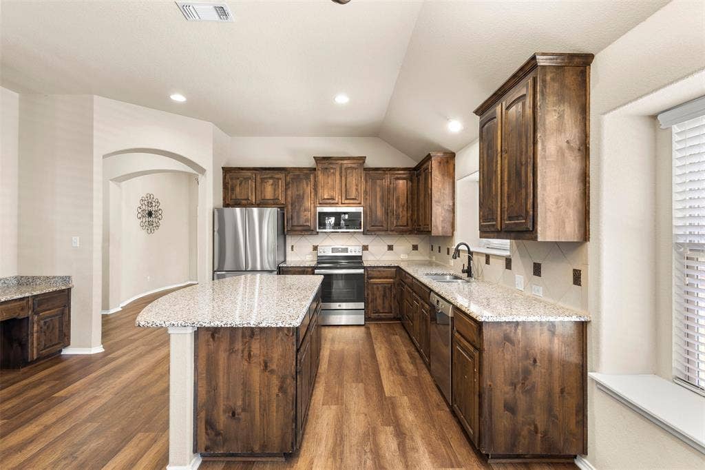 224 Carson Drive, Waxahachie, TX 75167 224 Carson Drive, Waxahachie, TX 75167