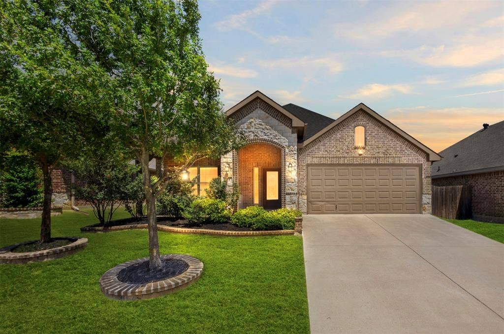 224 Carson Drive, Waxahachie, TX 75167 224 Carson Drive, Waxahachie, TX 75167