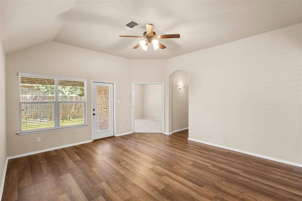 224 Carson Drive, Waxahachie, TX 75167 224 Carson Drive, Waxahachie, TX 75167