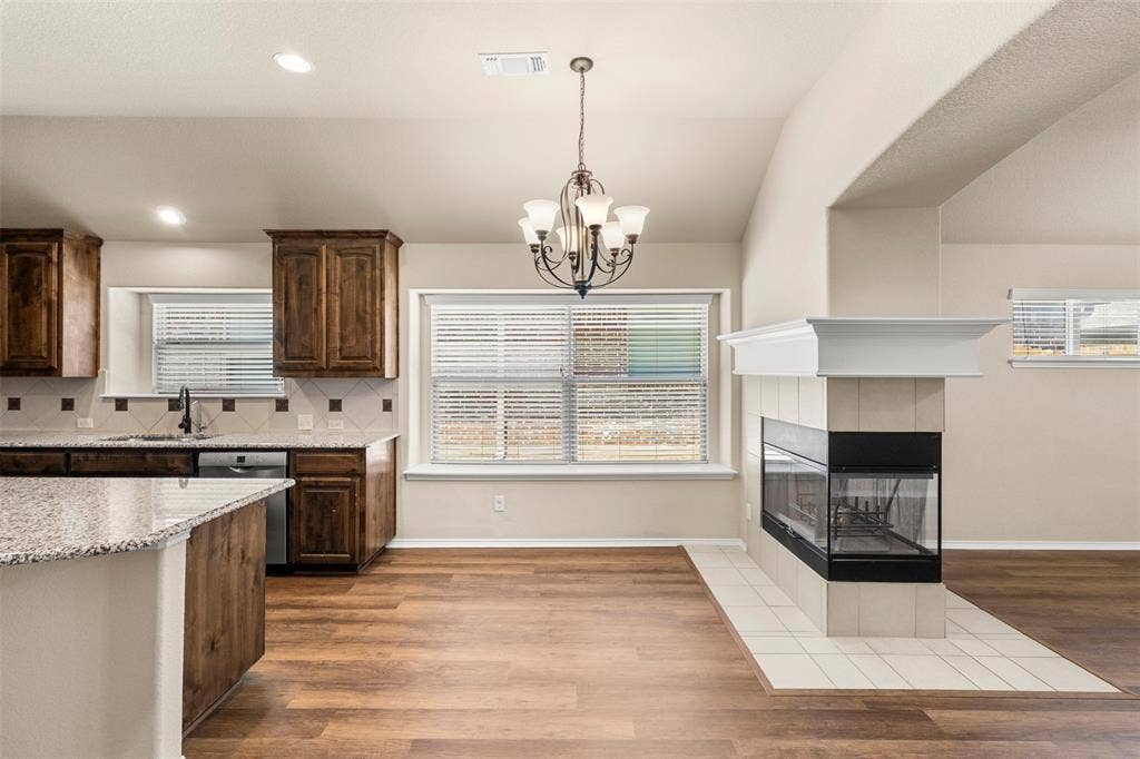 224 Carson Drive, Waxahachie, TX 75167 224 Carson Drive, Waxahachie, TX 75167