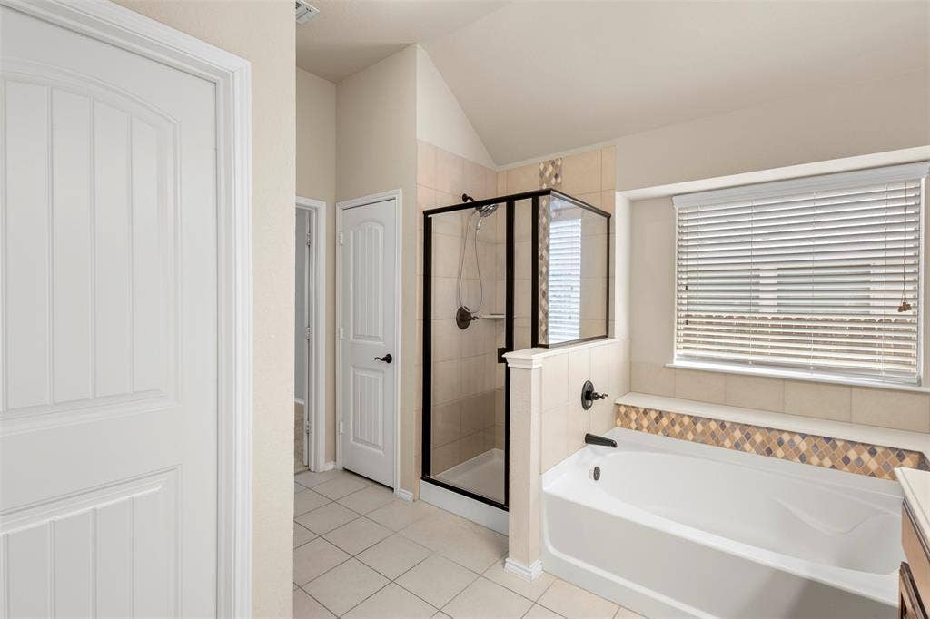 224 Carson Drive, Waxahachie, TX 75167 224 Carson Drive, Waxahachie, TX 75167