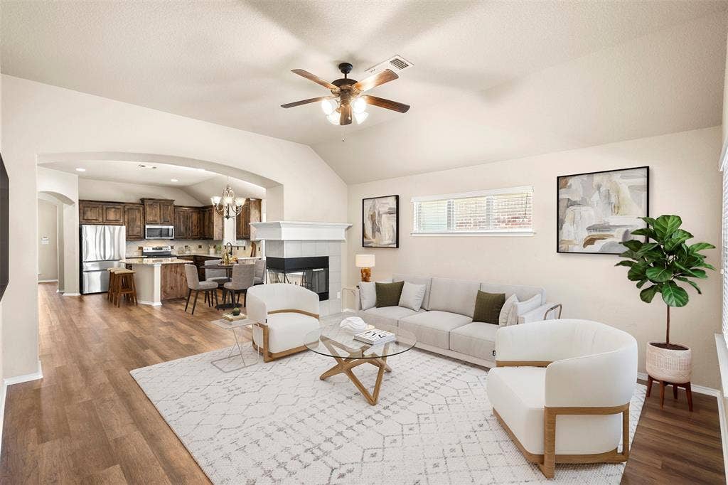 224 Carson Drive, Waxahachie, TX 75167 224 Carson Drive, Waxahachie, TX 75167