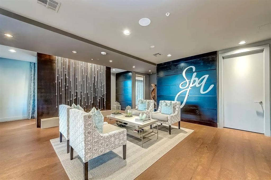 3939 W Alabama Street, #2-438, Houston, TX 77027 50% off base rent for 2 months, 12+ month lease only
