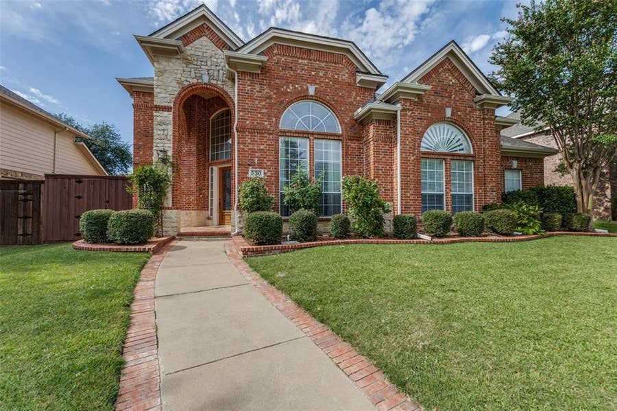 Property photo for 530 Weeping Willow Road, Garland, TX