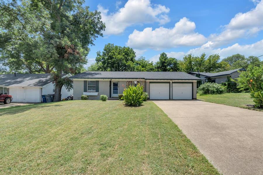 Property photo for 6315 Harmony Lane, Dallas, TX
