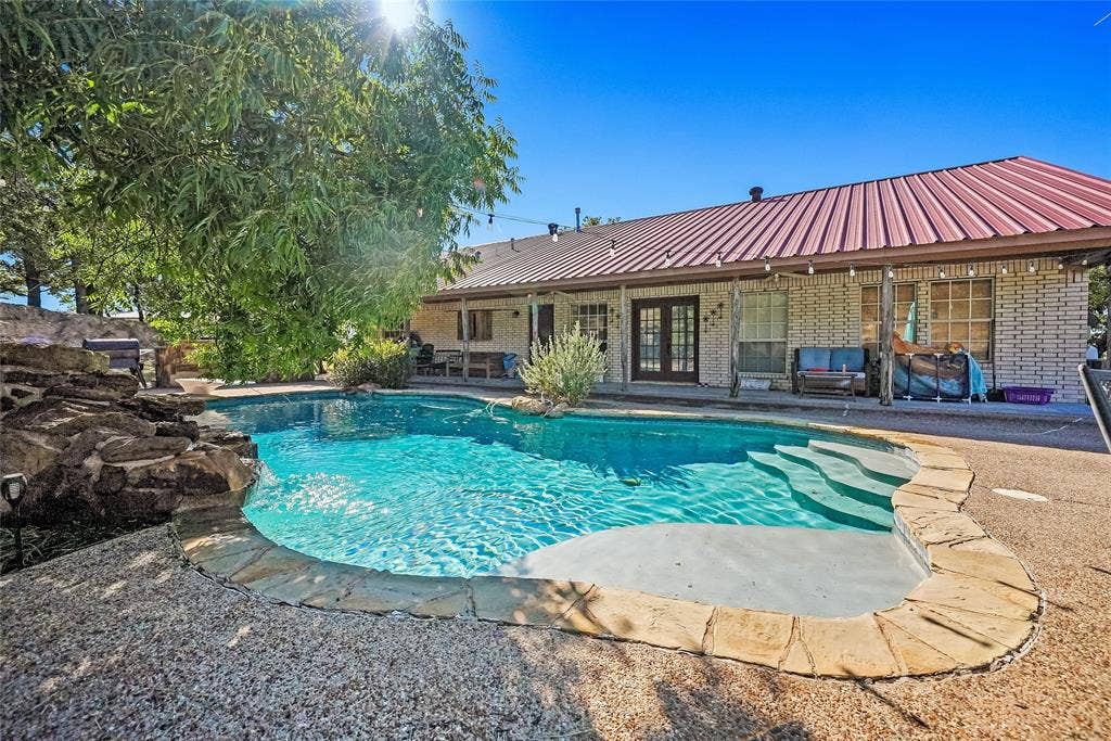 156 PR 3626, Springtown, TX 76082 156 PR 3626, Springtown, TX 76082