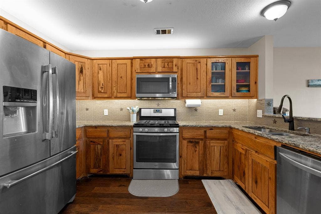 156 PR 3626, Springtown, TX 76082 156 PR 3626, Springtown, TX 76082