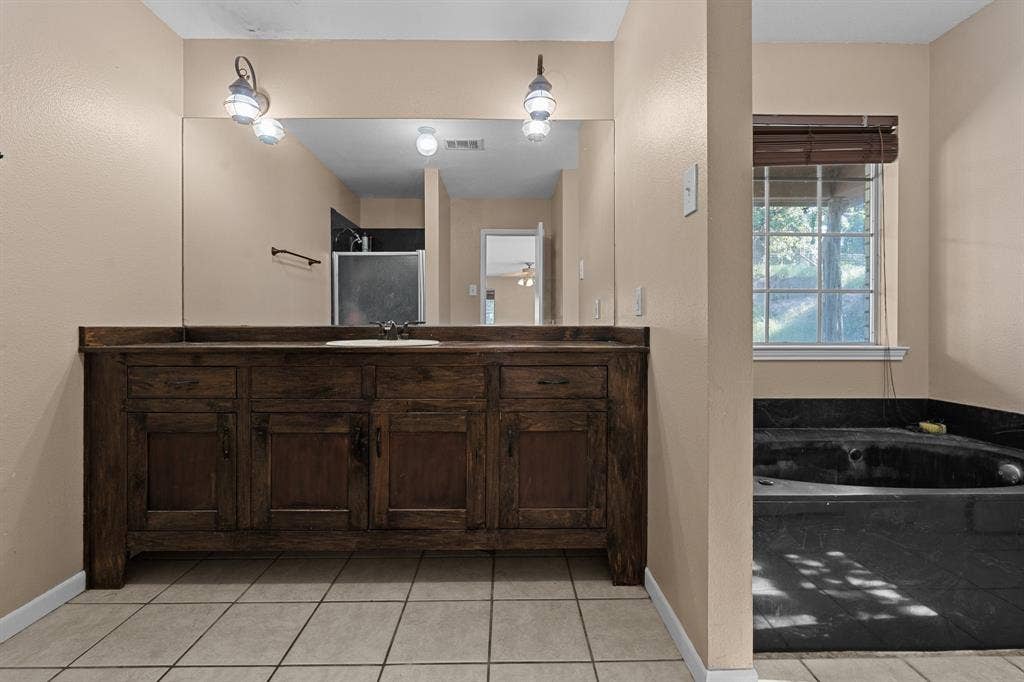 156 PR 3626, Springtown, TX 76082 156 PR 3626, Springtown, TX 76082