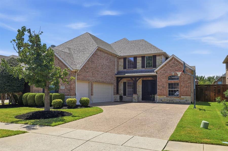 Property photo for 15701 Crown Cove Lane, Frisco, TX
