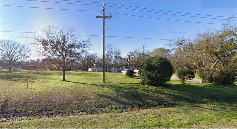 Property photo for 1104 S Adelaide Street, Terrell, TX