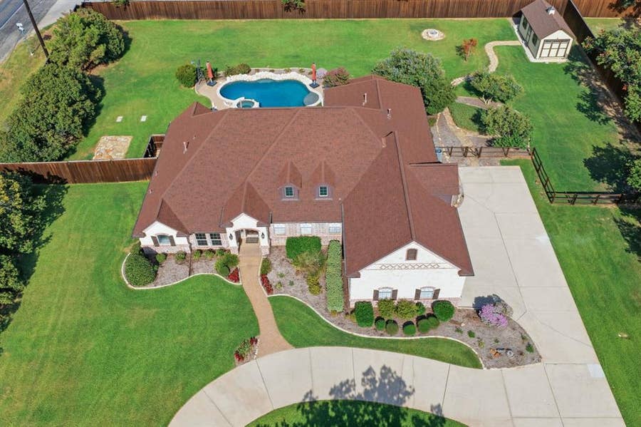 Property photo for 8470 Steeplechase Circle, Argyle, TX
