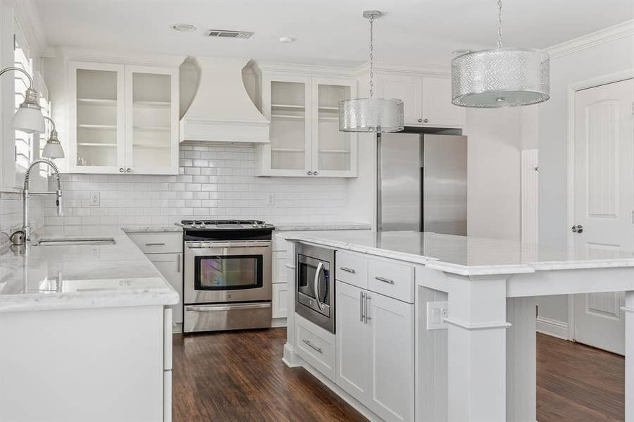 Property photo for 9836 Gooding Drive, Dallas, TX