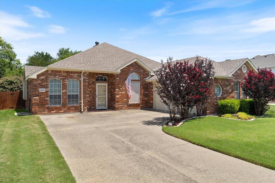 Property photo for 5815 Teal Court, Sachse, TX