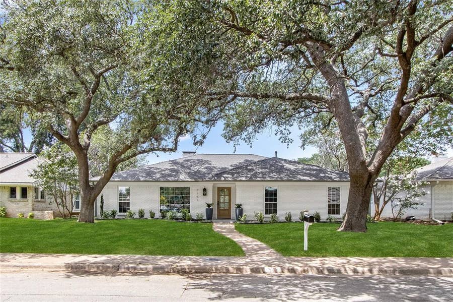 Property photo for 7151 Cosgrove Drive, Dallas, TX