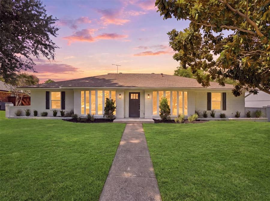 Property photo for 2369 Claridge Circle, Plano, TX