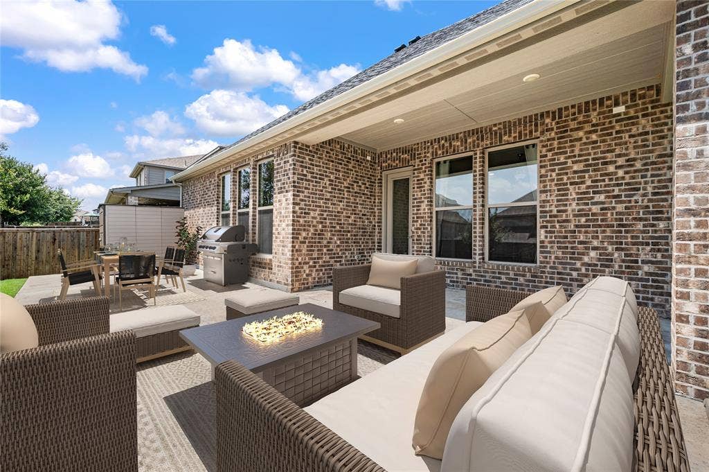 Virtually staged extended patio