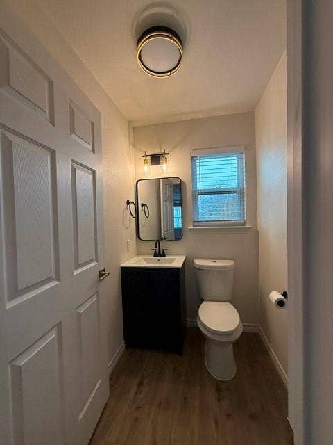 1505 W Pearl Street, #15, Granbury, TX 76048 half bathroom downstairs