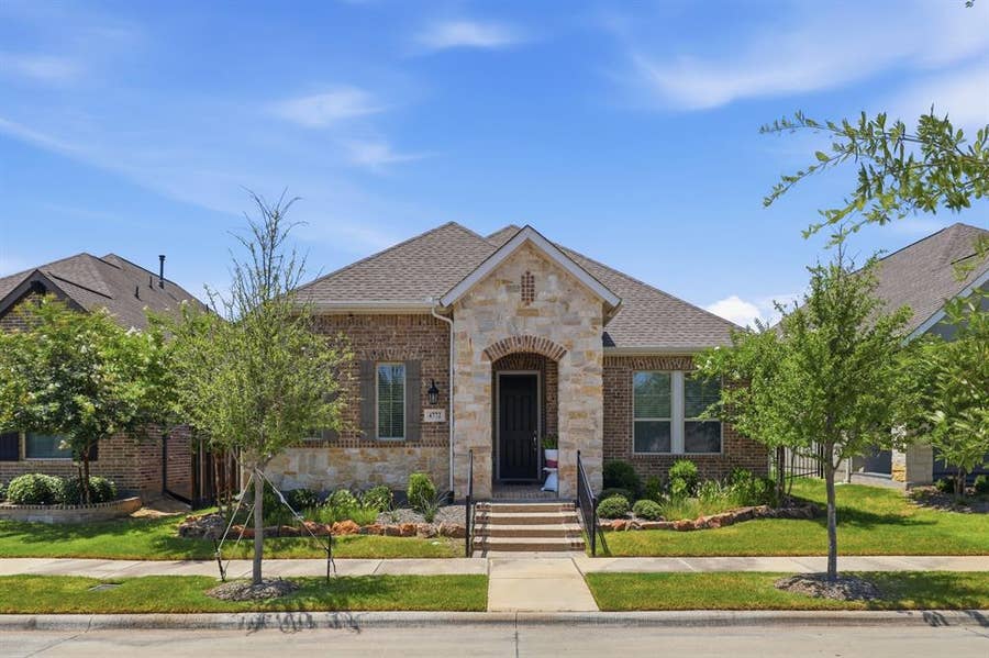 Property photo for 4772 Kings Garden Parkway, Arlington, TX