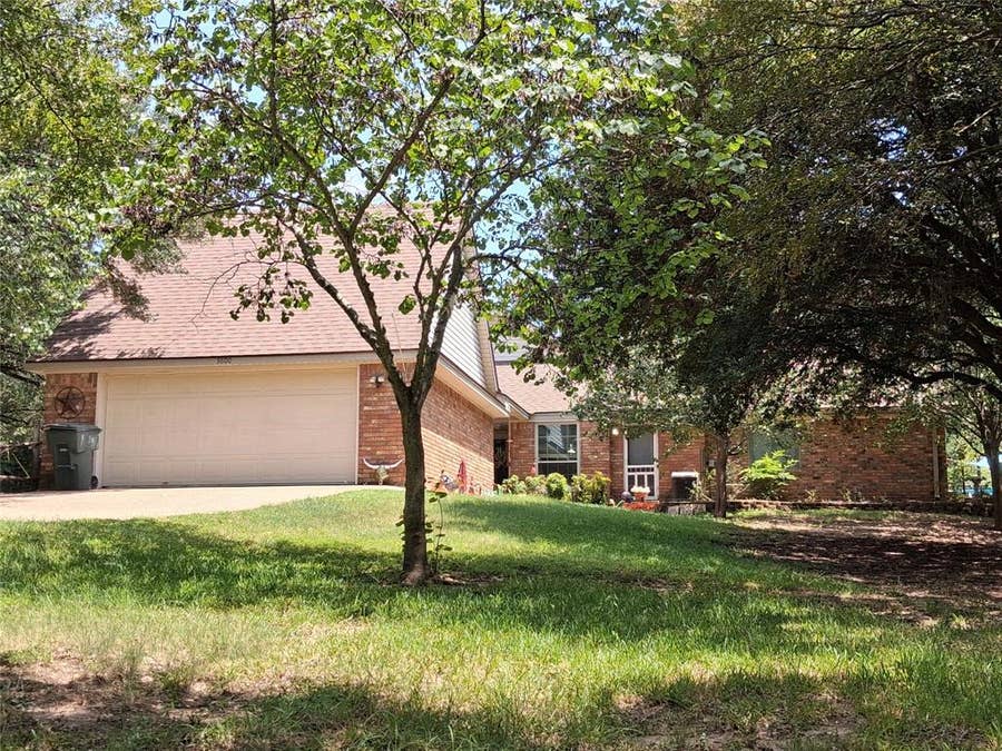 Property photo for 3600 Fox Ridge Road, Lorena, TX