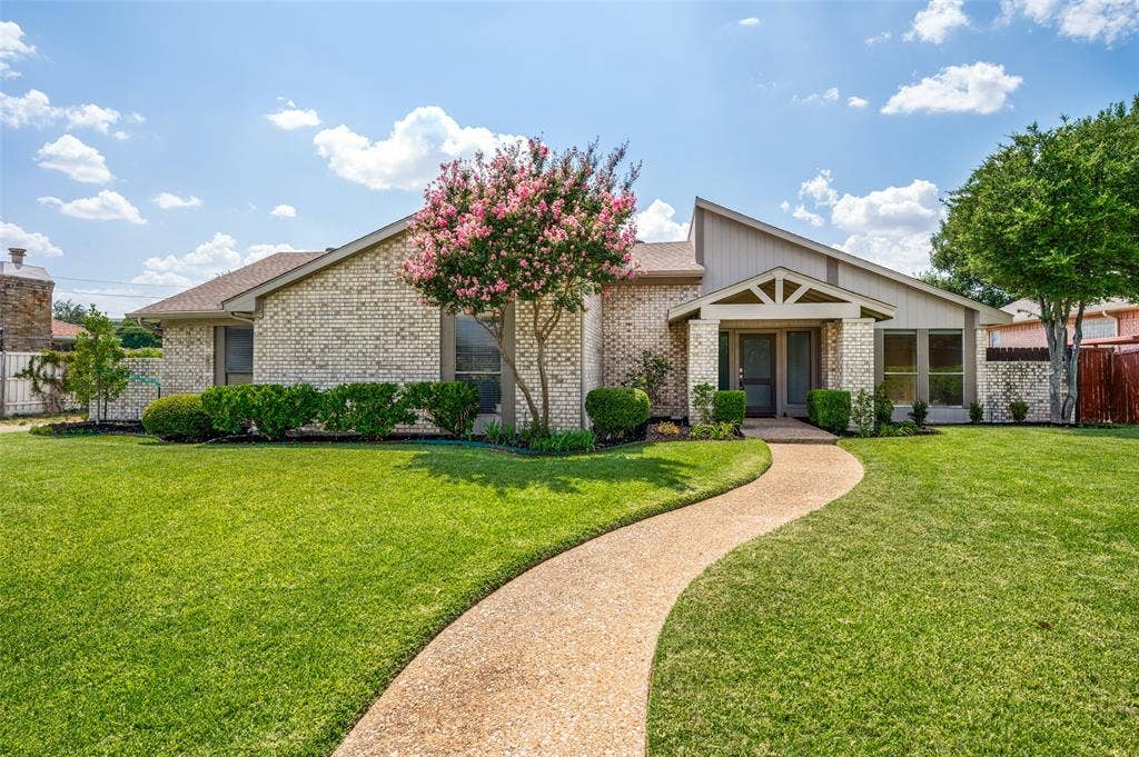 2005 Stain Glass Drive, Plano, TX 75075 2005 Stain Glass Drive, Plano, TX 75075