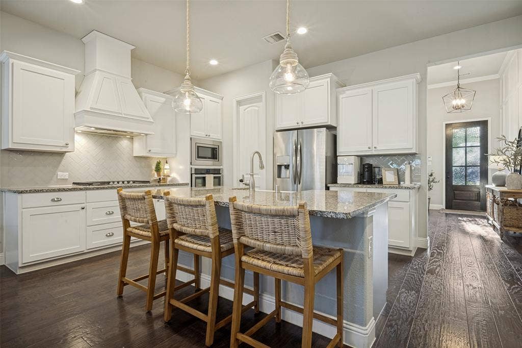 9004 Washington Lane, Argyle, TX 76226 9004 Washington Lane, Argyle, TX 76226