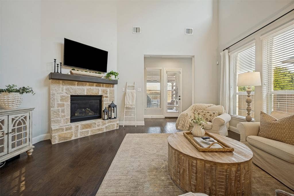 9004 Washington Lane, Argyle, TX 76226 9004 Washington Lane, Argyle, TX 76226