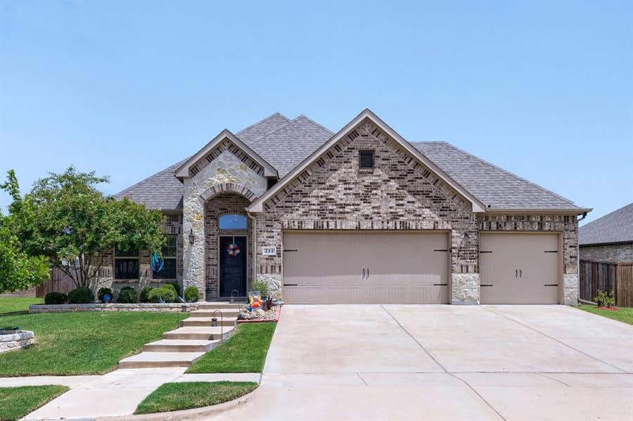 Property photo for 211 Gardenia Drive, Royse City, TX