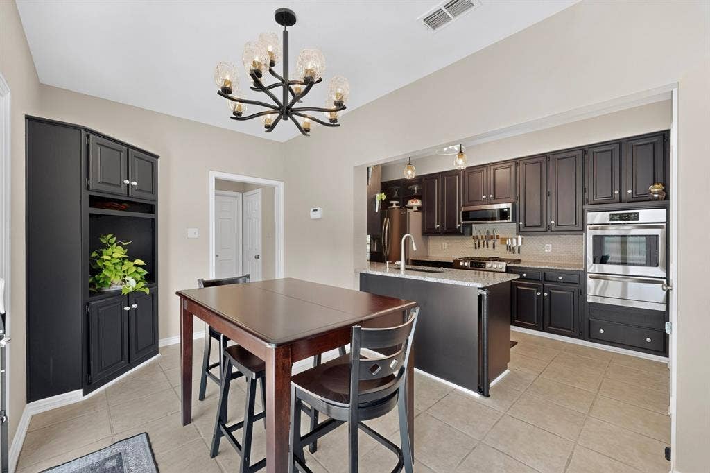 1909 Highland Park Circle, Denton, TX 76205 1909 Highland Park Circle, Denton, TX 76205