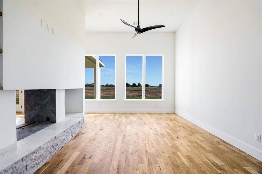 6440 Mcchesney Drive, Midlothian, TX 76065 Every home uniquely decorated. This is a previous address same plan.