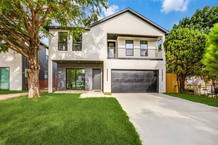 Property photo for 3423 N Winnetka Avenue, Dallas, TX